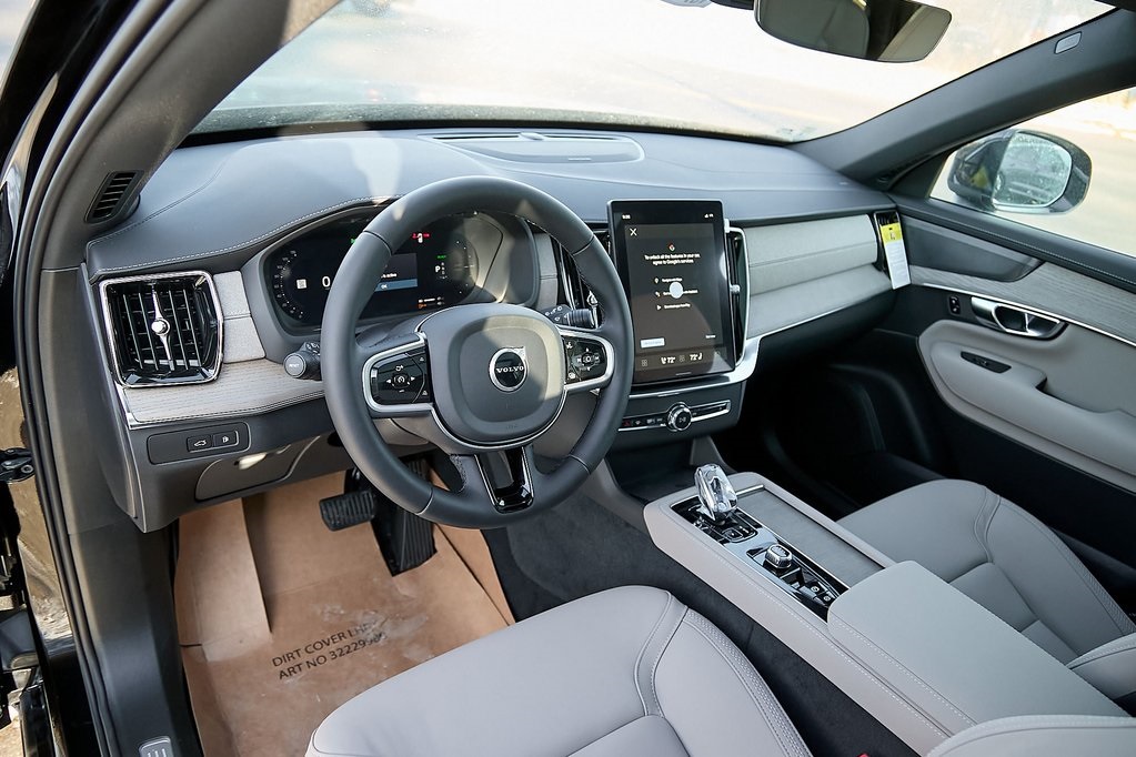 2026 VOLVO XC90 - Image 10