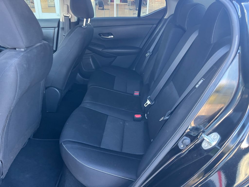 2022 Nissan Sentra SV photo 19