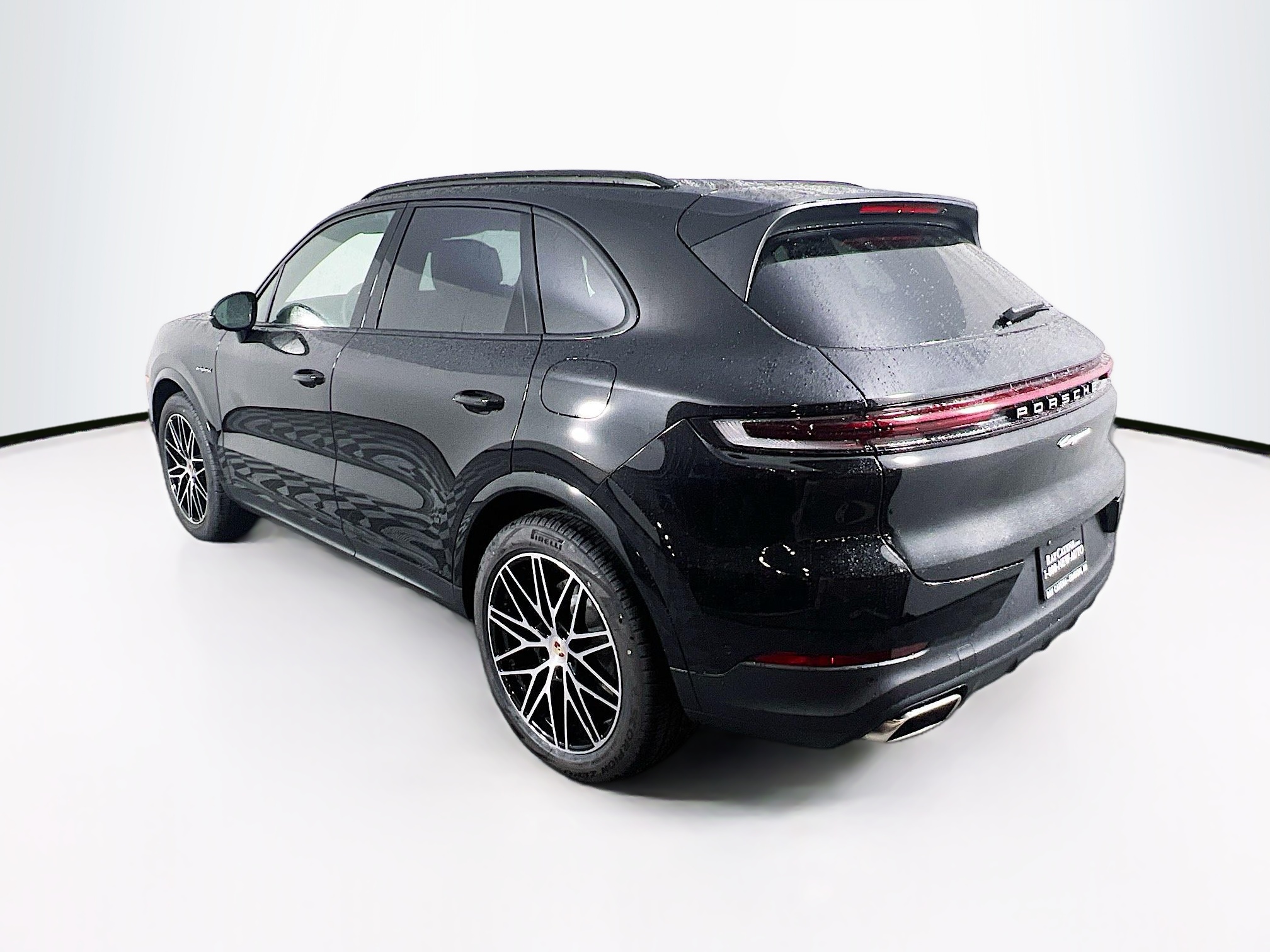 2026 Porsche Cayenne E-Hybrid photo 3