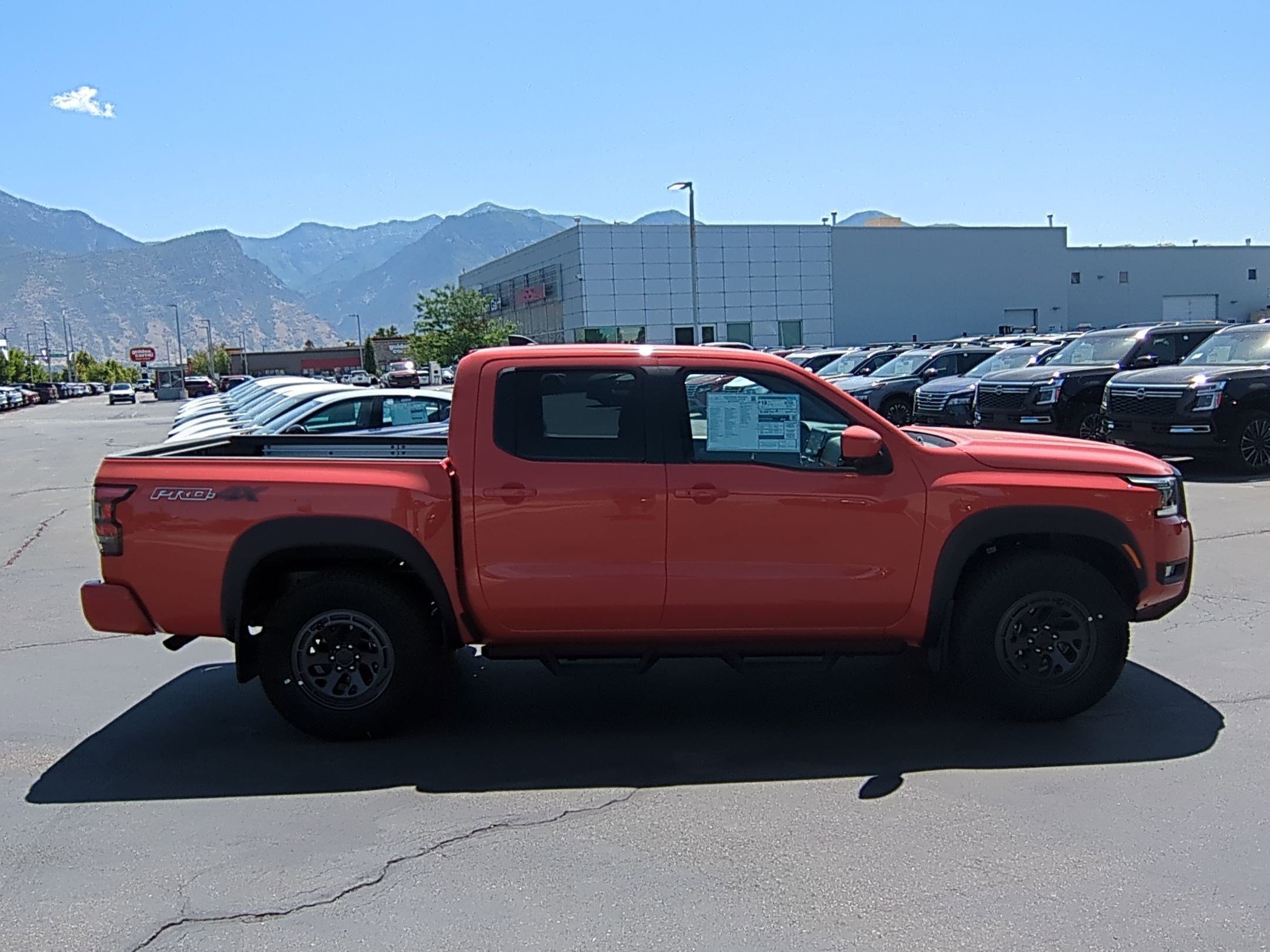 2025 Nissan Frontier PRO-4X photo 2