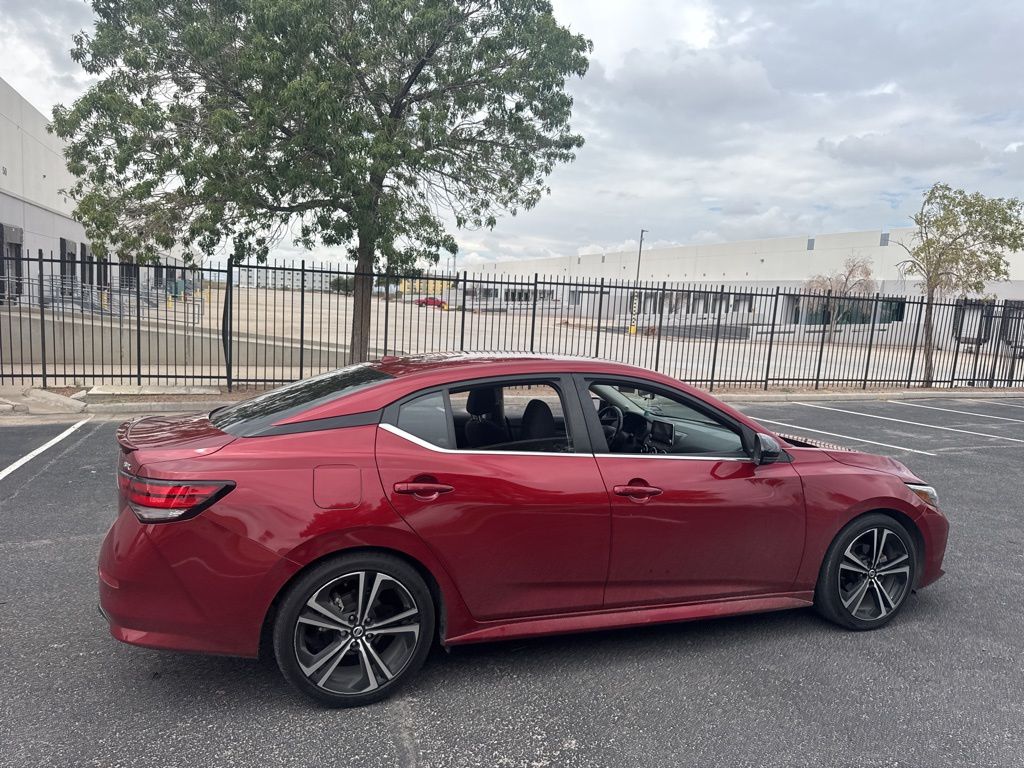 2023 Nissan Sentra SR photo 10