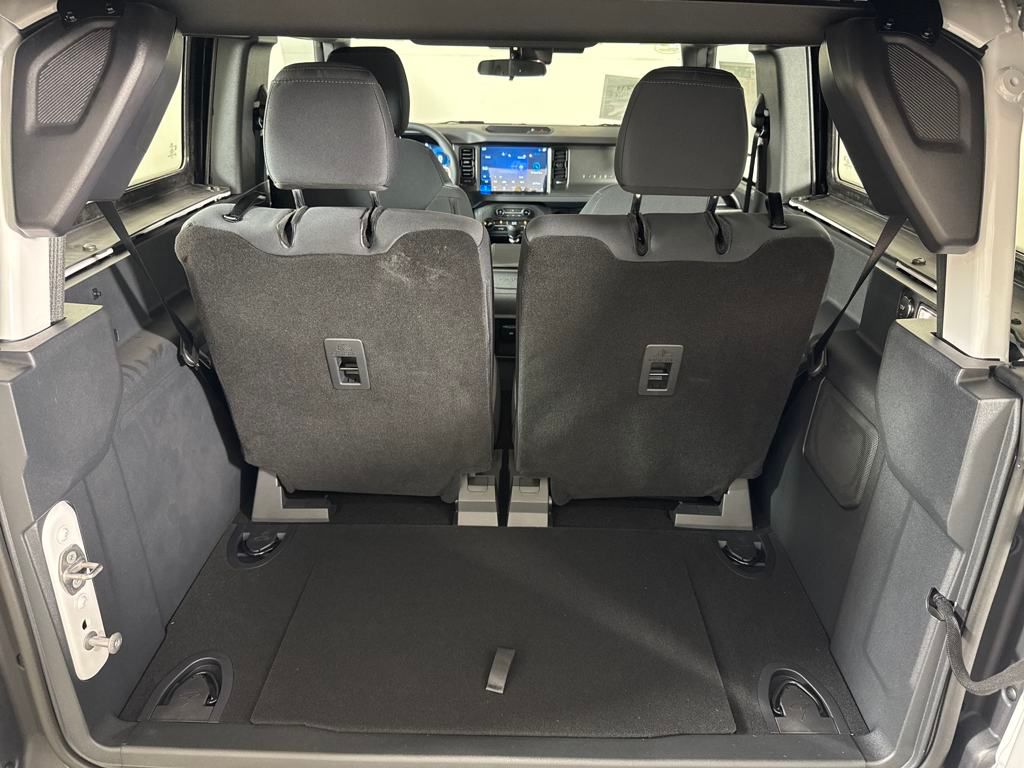 2025 Ford Bronco Base photo 17