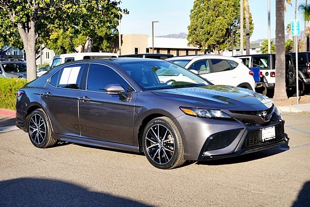 Used 2023 Gray Toyota SE image 5