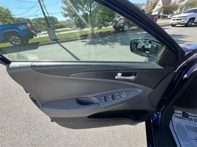 2013 Hyundai Sonata GLS photo 4