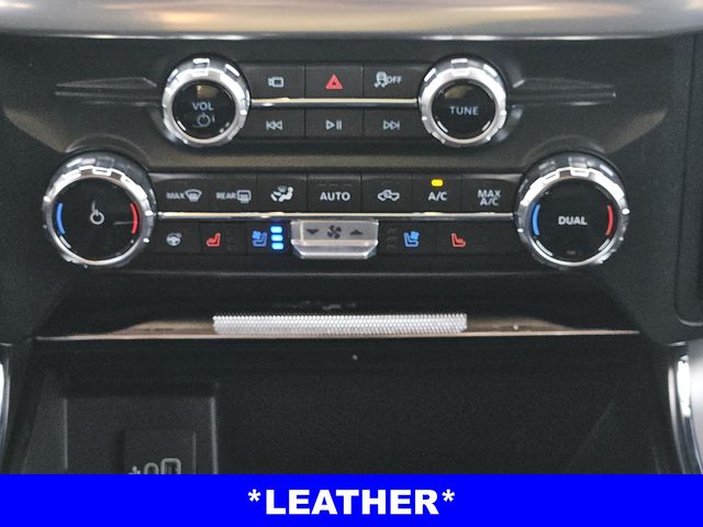 2025 Ford F-150 Lariat photo 14