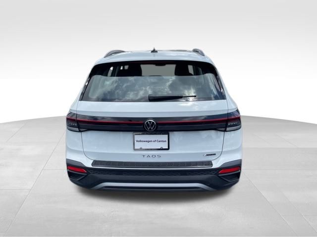 2025 Volkswagen Taos S photo 4