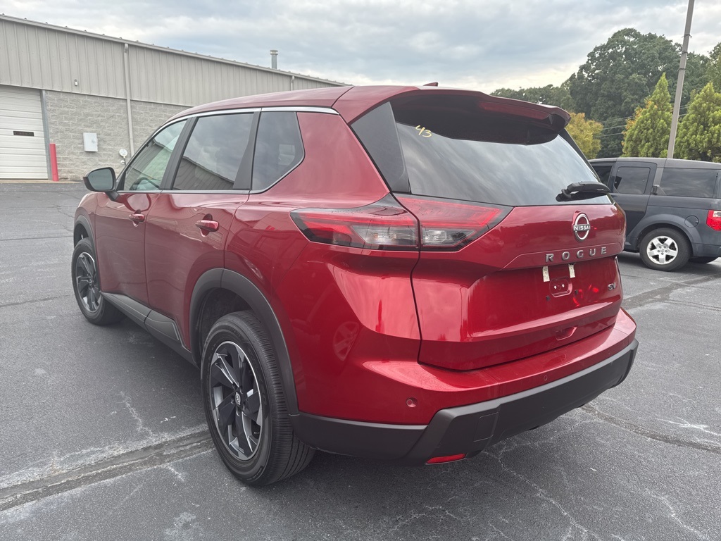 2024 Nissan Rogue SV photo 4