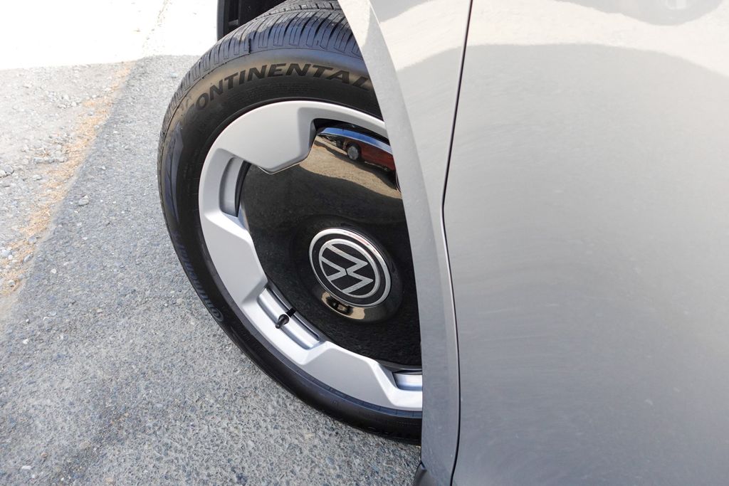 2025 Volkswagen ID. Buzz Pro S photo 8
