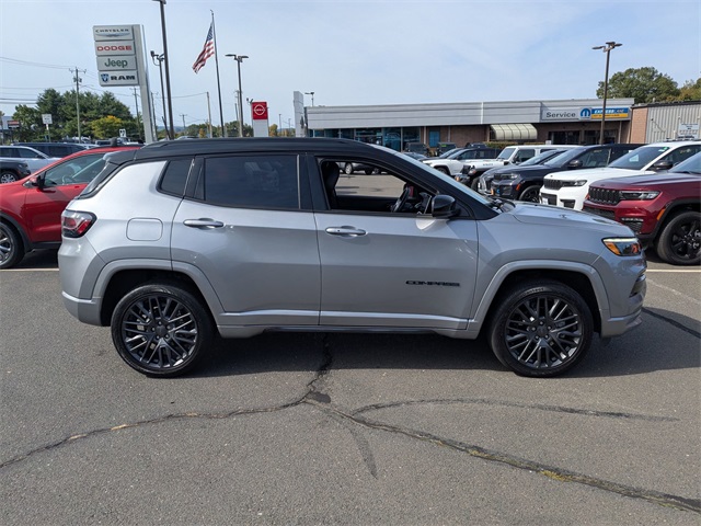 2022 Jeep Compass High Altitude photo 2