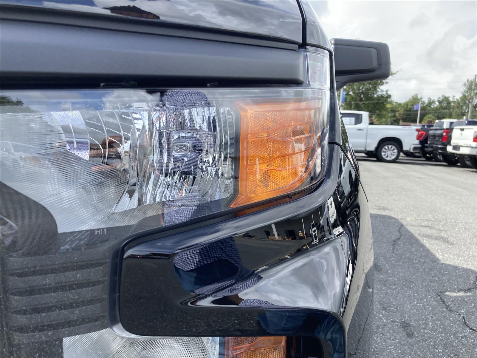 2026 Chevrolet Silverado 1500 Custom photo 7