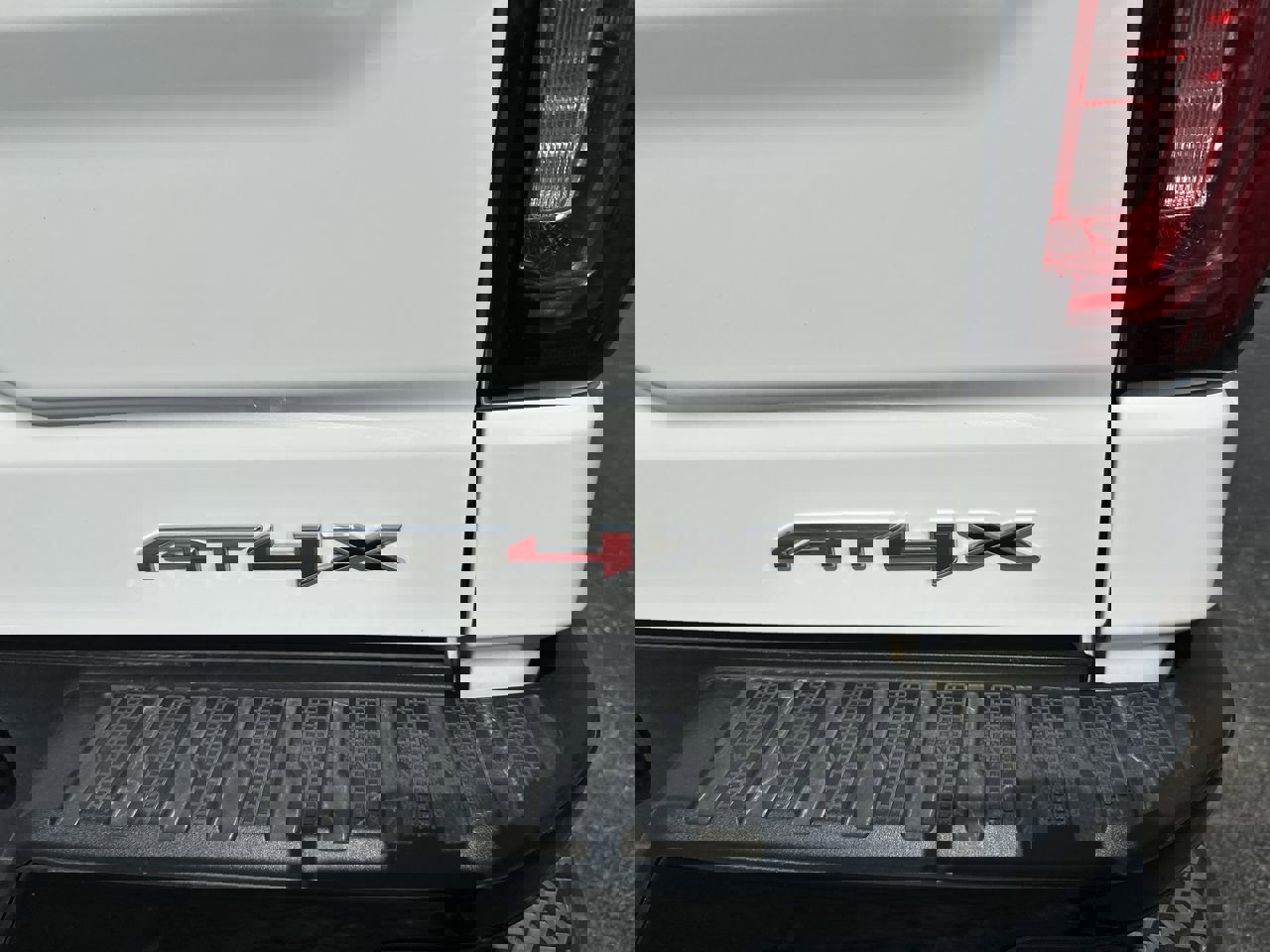 2024 Gmc Sierra 1500 AT4X photo 32