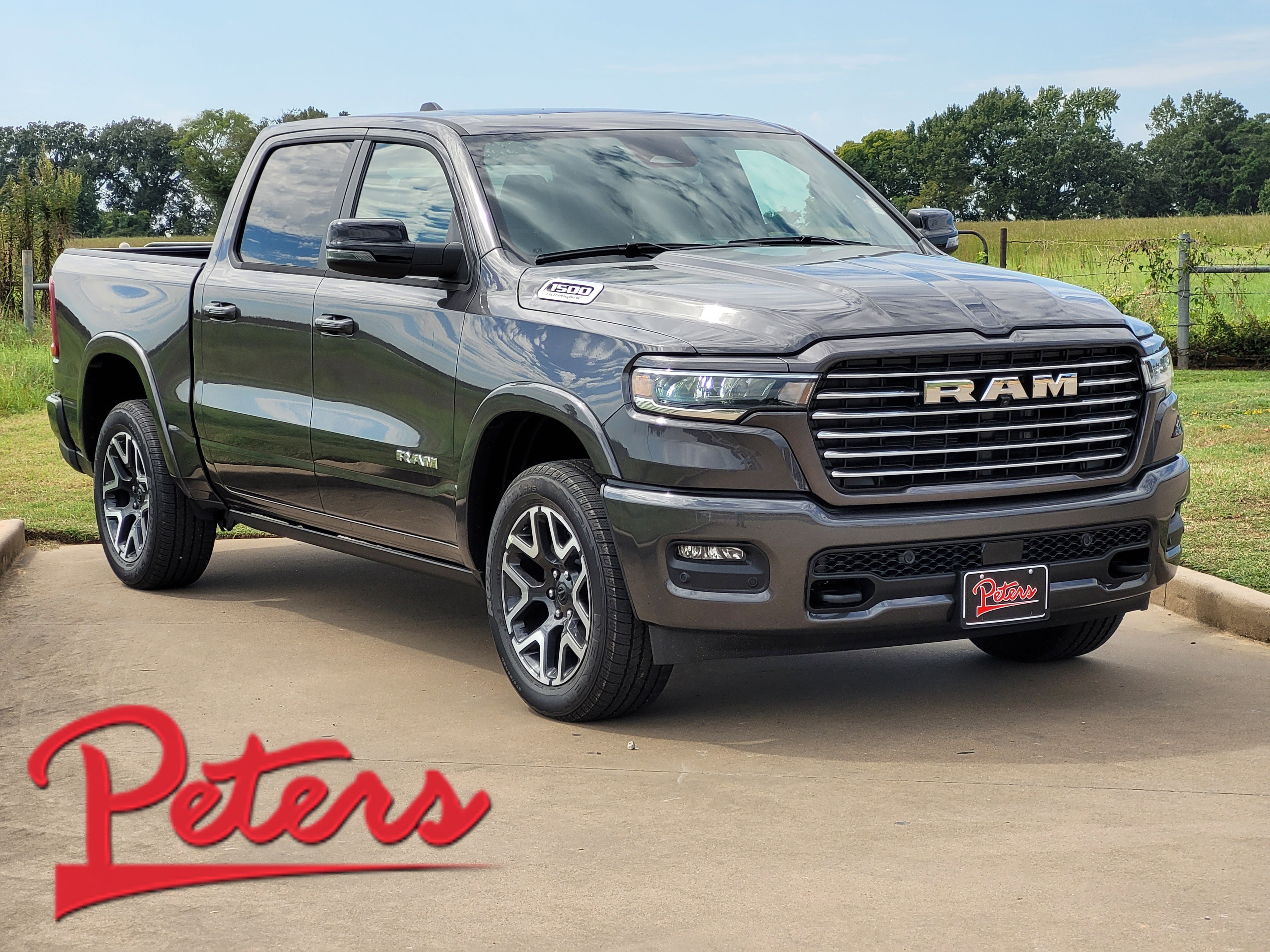 2026 RAM Ram 1500 Pickup Laramie's photo