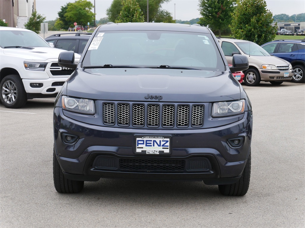 Used 2015 Jeep Grand Cherokee Altitude with VIN 1C4RJFAG4FC662982 for sale in Rochester, Minnesota