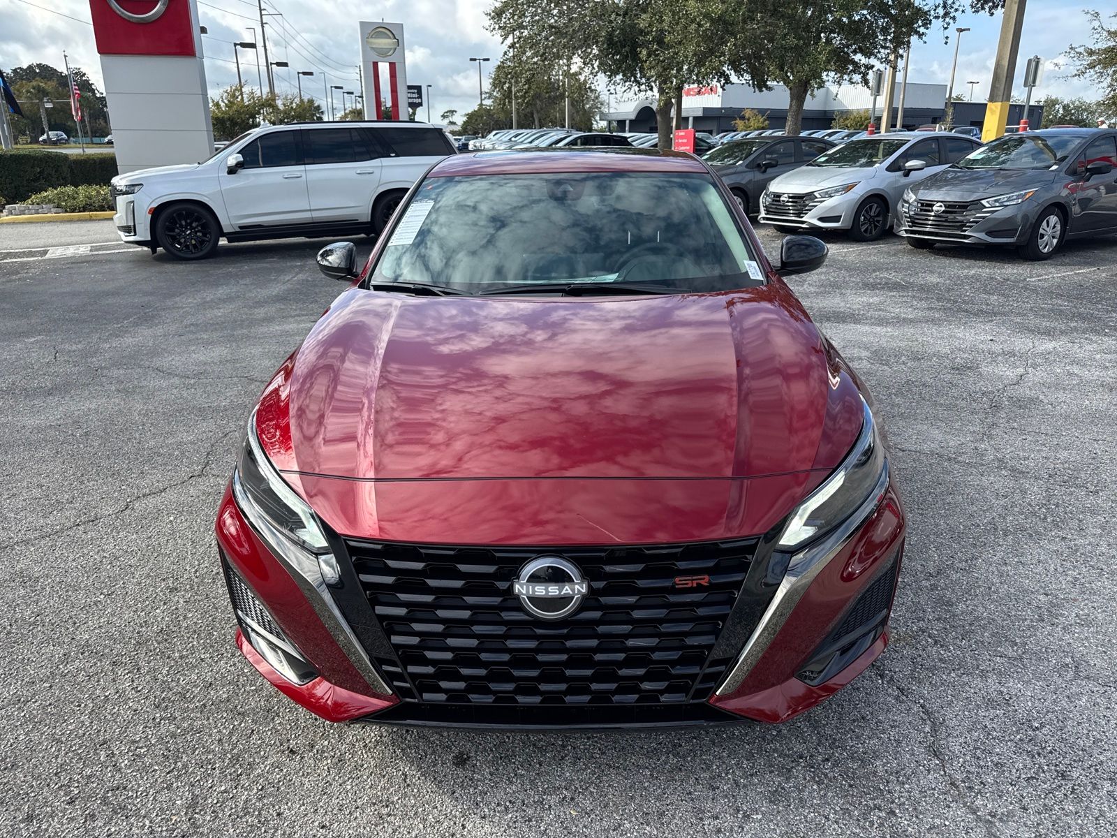 2025 Nissan Altima 2.5 SR photo 3