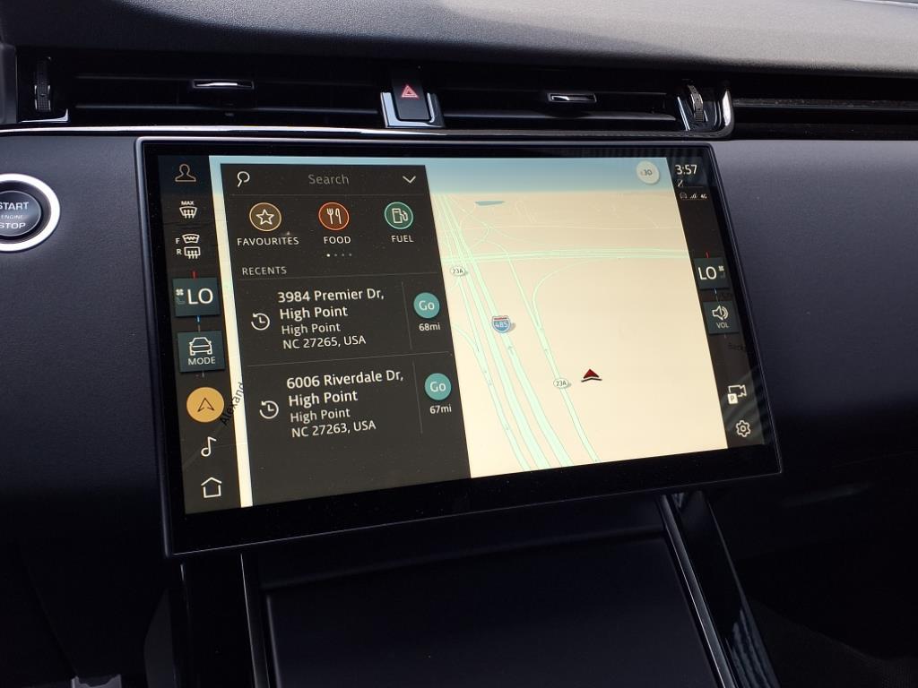 2024 Land Rover Range Rover Evoque Dynamic SE photo 11