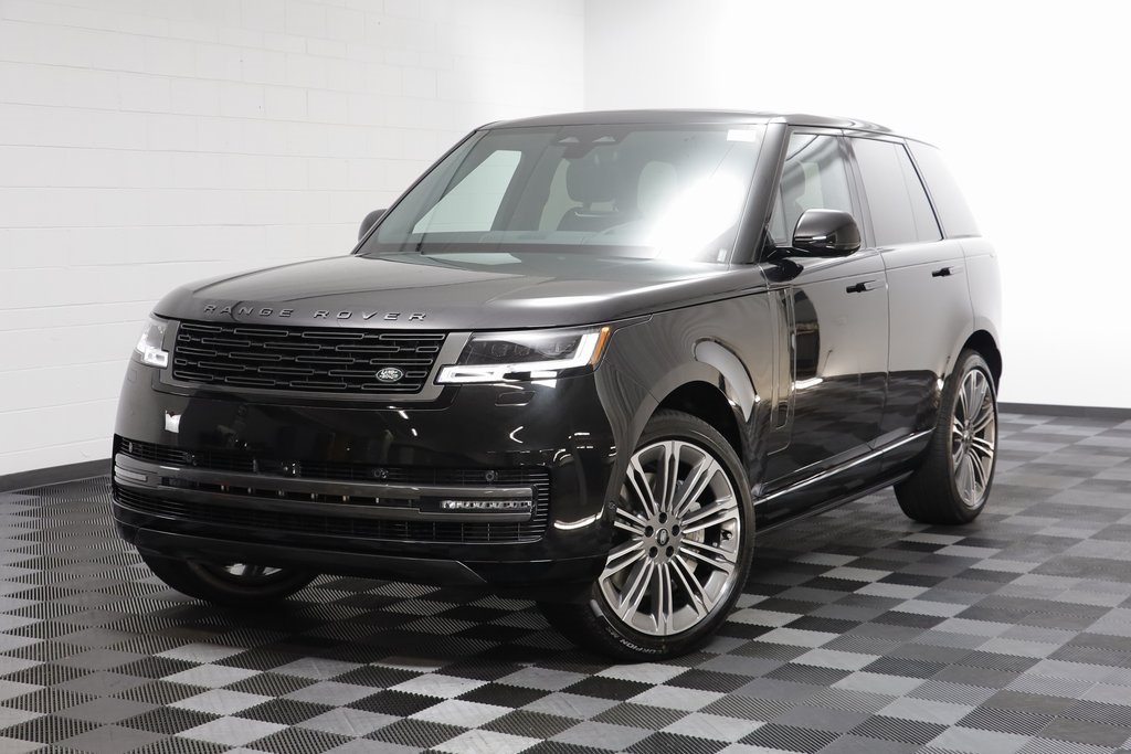 2025 Land Rover Range Rover SE's photo