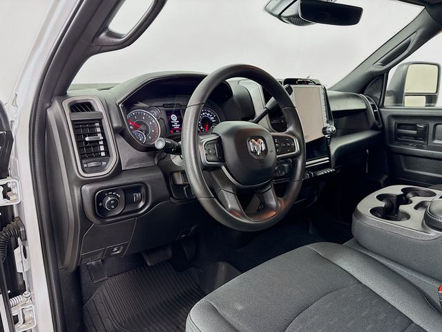 2025 Ram 3500 Tradesman photo 8