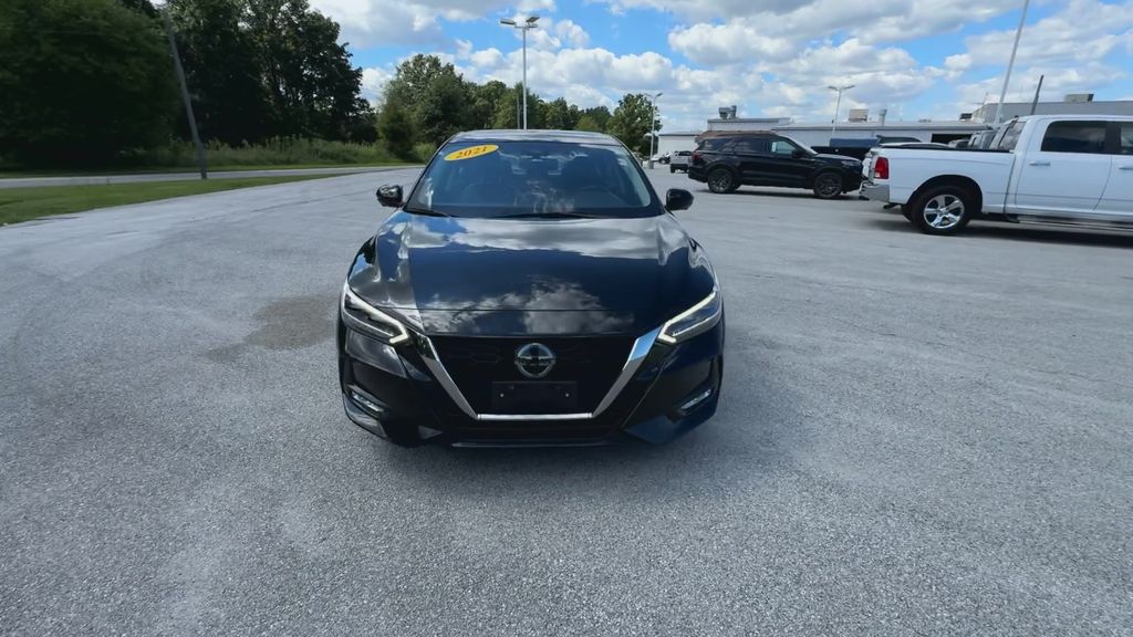 2021 Nissan Sentra SR photo 3