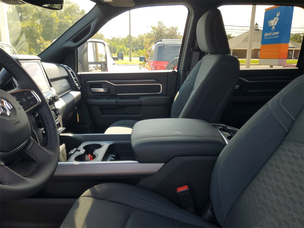 2026 Ram 2500 Big Horn photo 8