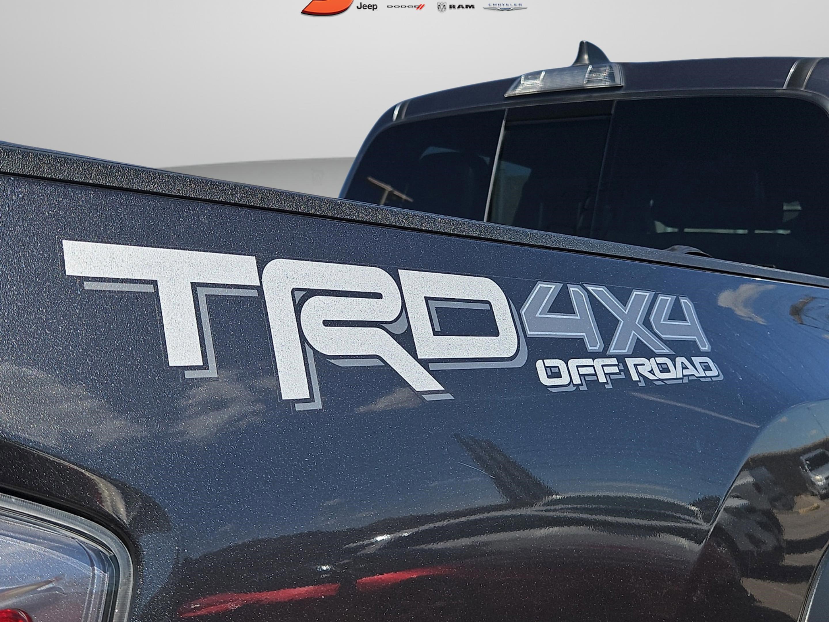 2021 Toyota Tacoma TRD Off-Road photo 20