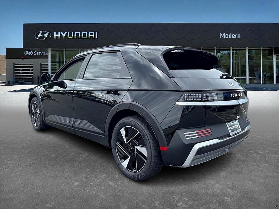 2025 Hyundai Ioniq 5 SEL photo 4