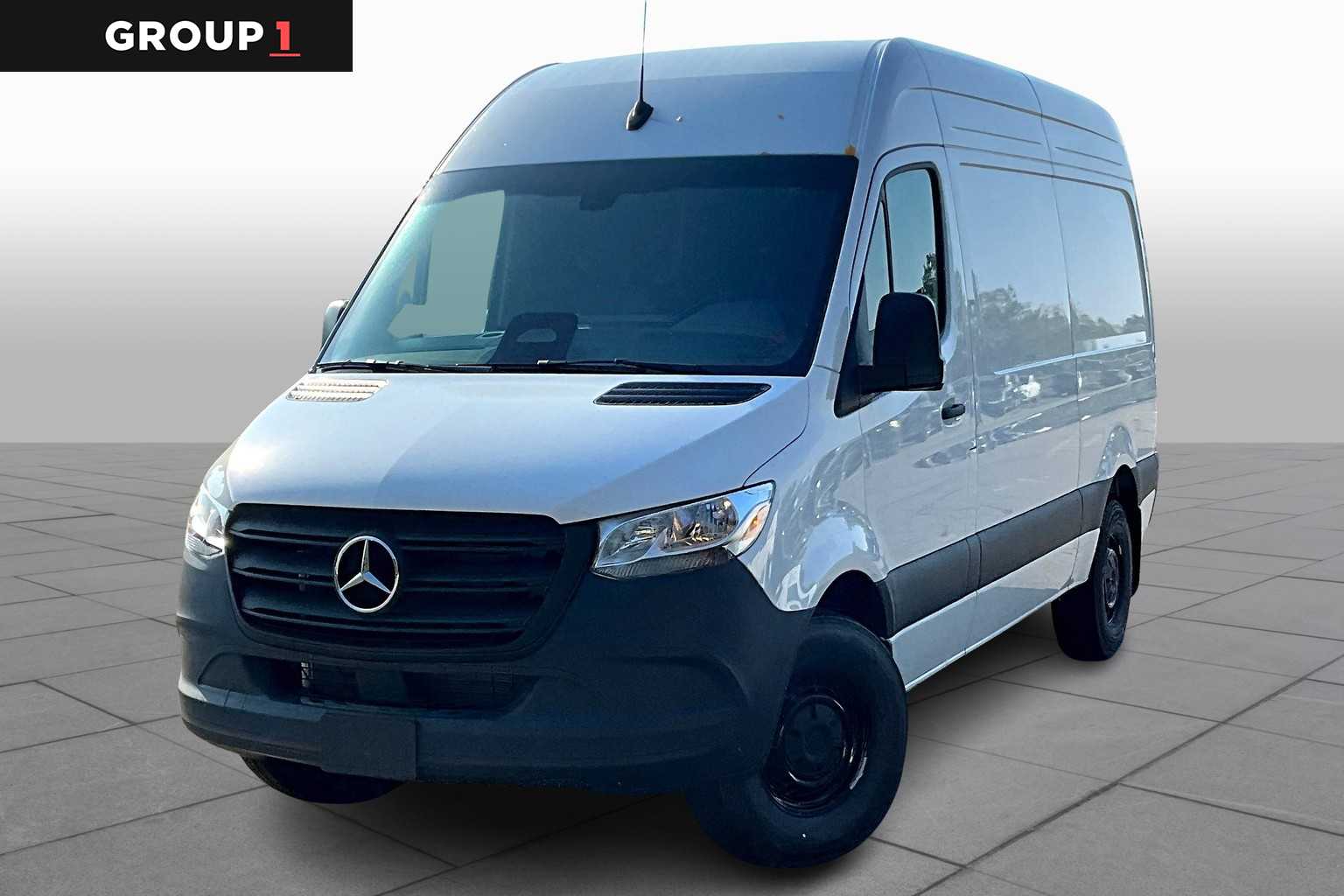 2025 Mercedes-Benz Sprinter Cargo Van Base's photo