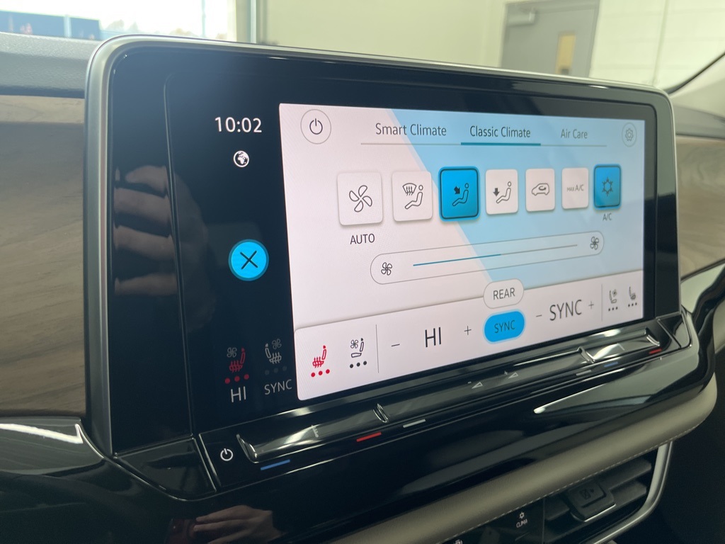 2025 Volkswagen Atlas SE Technology photo 21