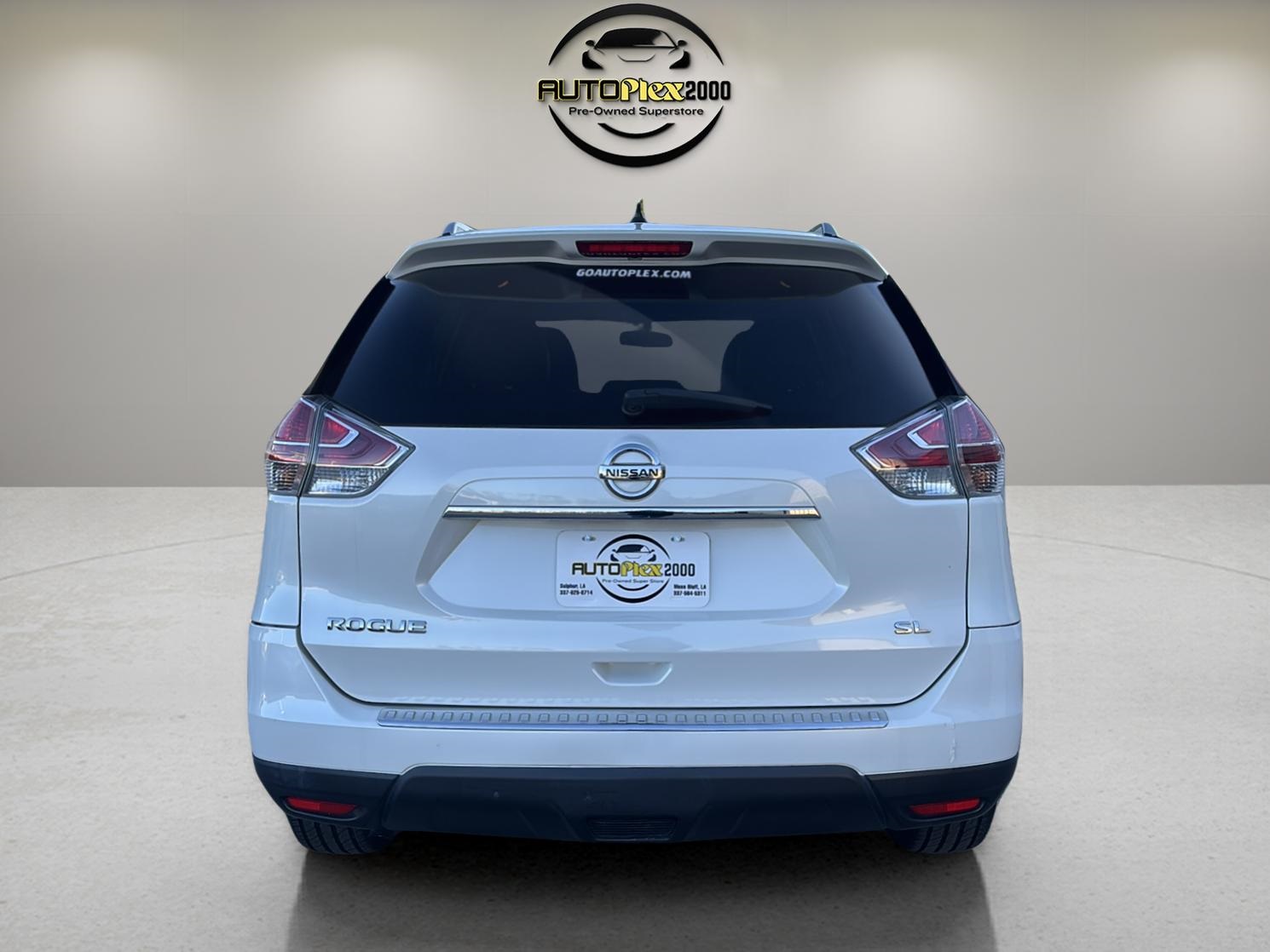 2016 Nissan Rogue SL photo 4