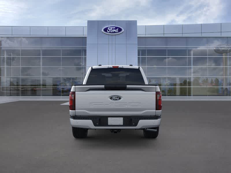 2025 Ford F-150 XLT photo 3