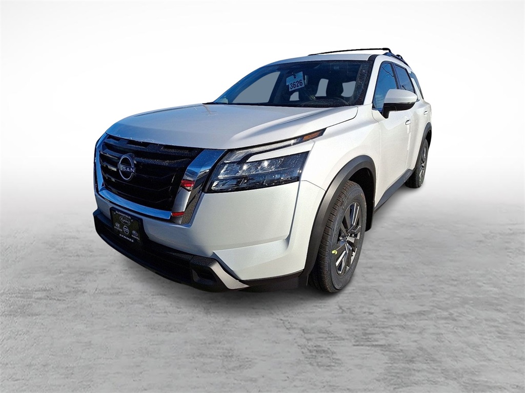 2025 Nissan Pathfinder SV photo 3