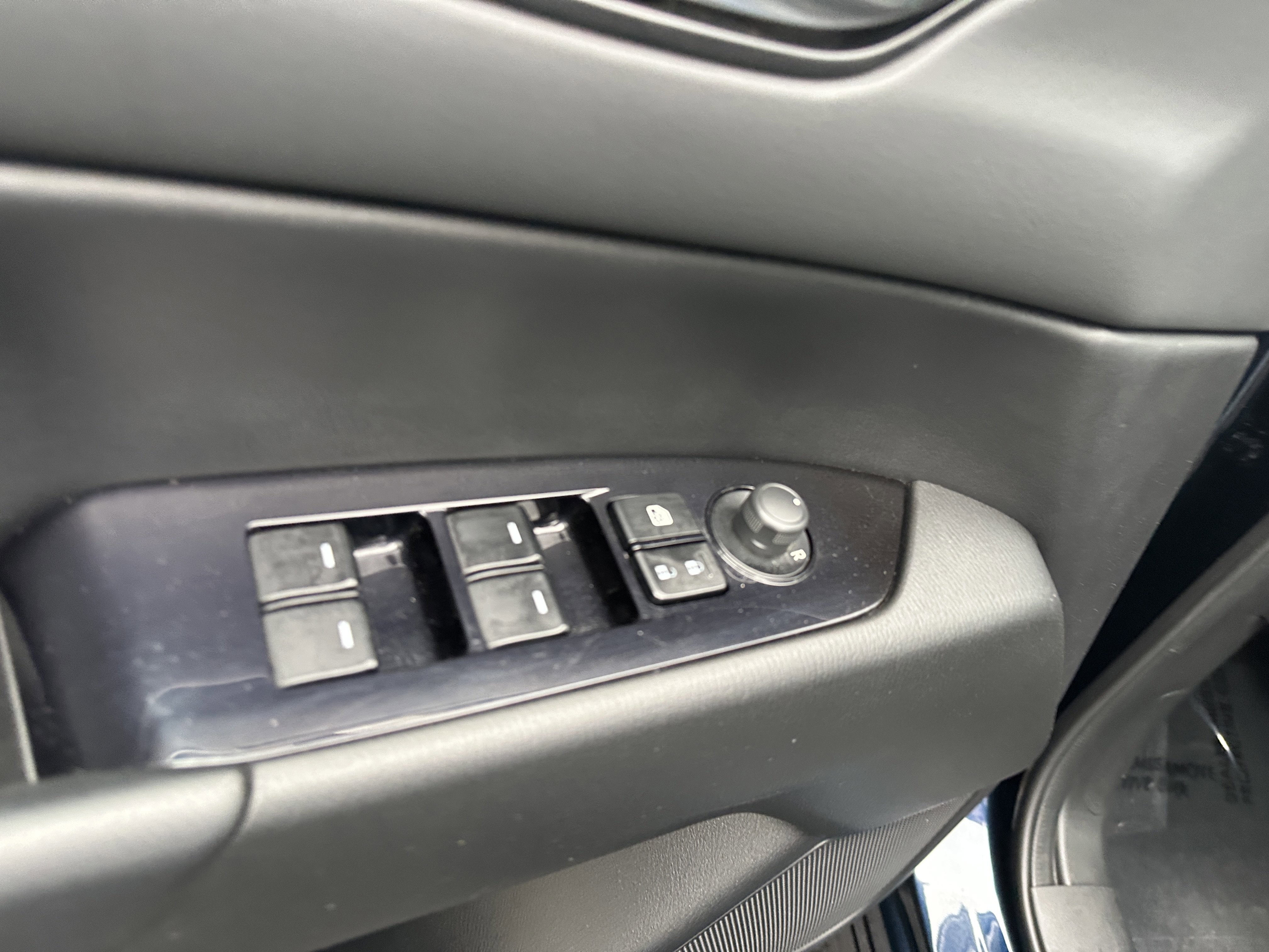 2019 Mazda CX-5 Touring photo 2