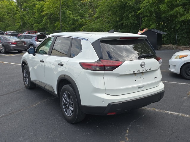 2024 Nissan Rogue S photo 4