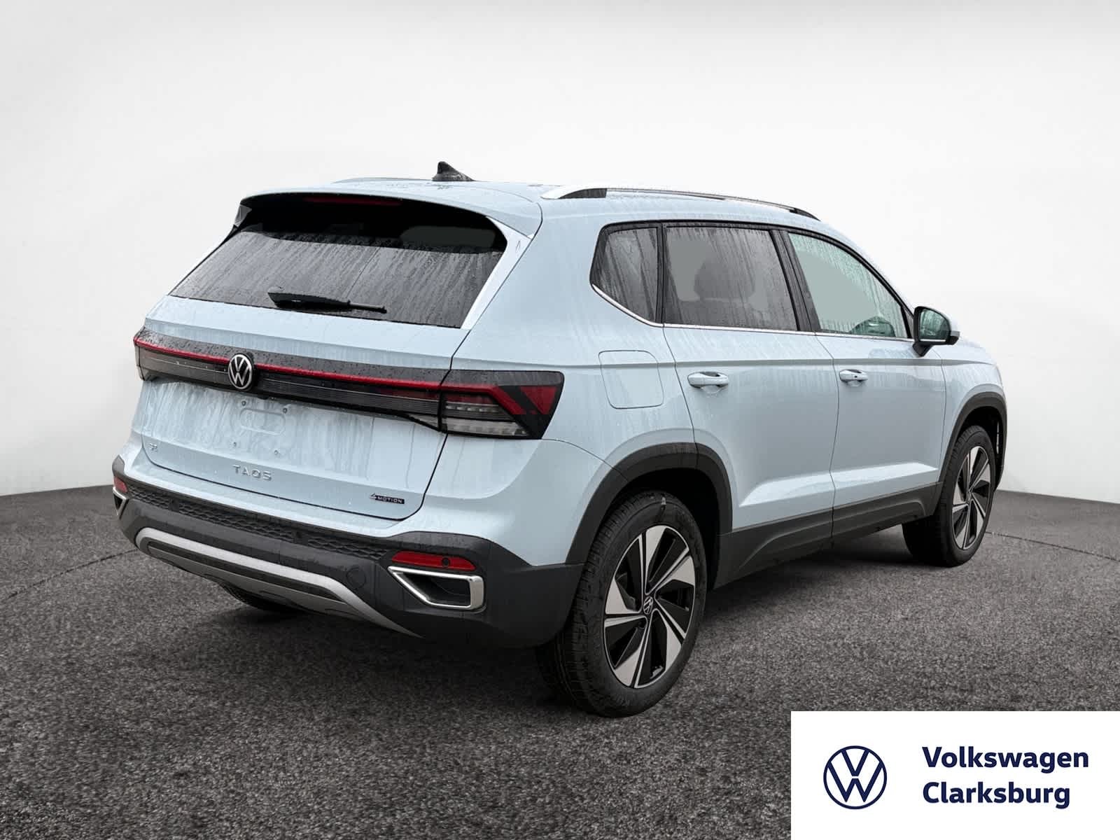 2025 Volkswagen Taos SE photo 4