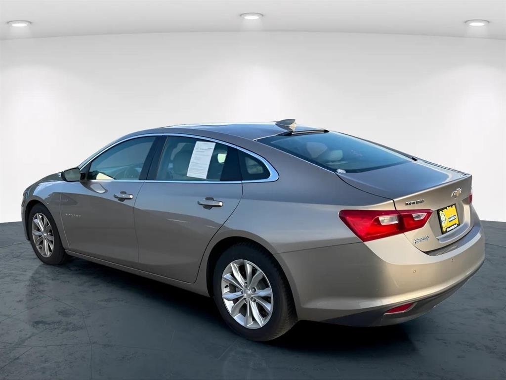 2024 Chevrolet Malibu 1LT photo 3