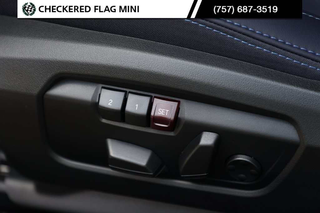 2025 Mini Cooper S Iconic photo 24