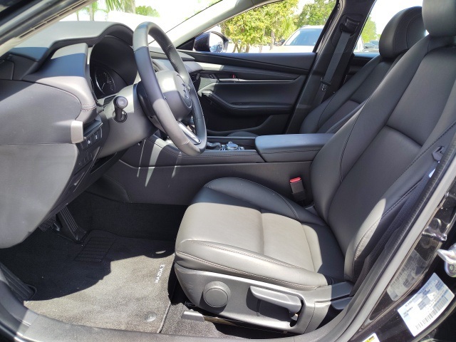 2025 Mazda Mazda3 2.5 Select Sport photo 13