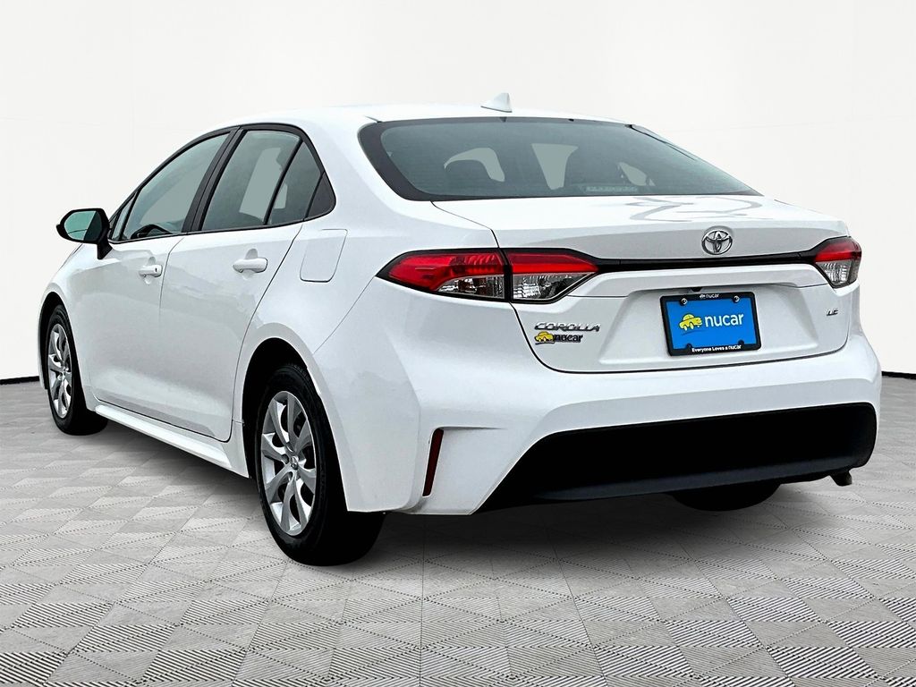 2023 Toyota Corolla LE photo 4