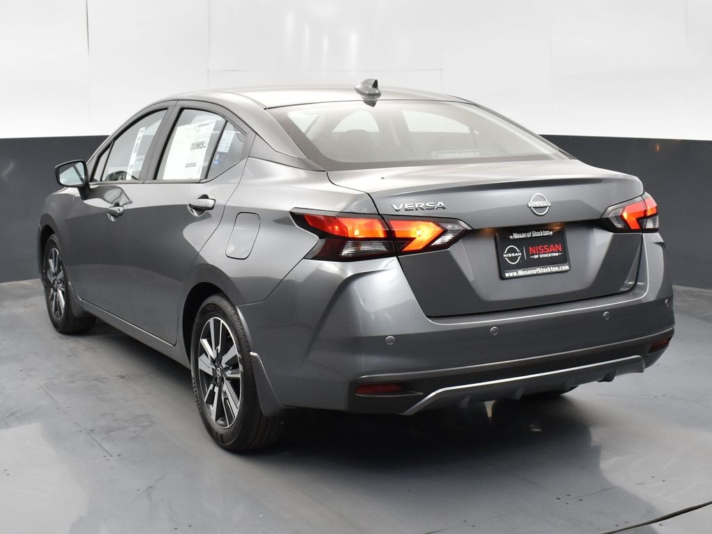 2025 Nissan Versa 1.6 SV photo 6
