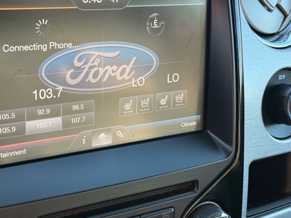 2014 Ford F-150 Limited photo 18