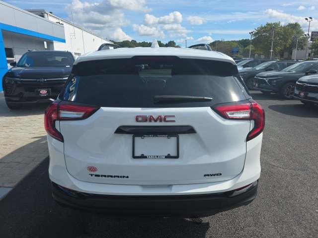 2022 Gmc Terrain SLE photo 4