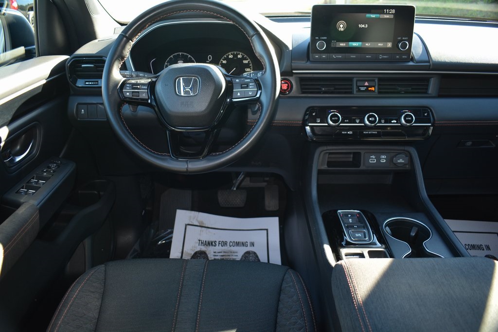 2023 Honda Pilot Sport photo 3