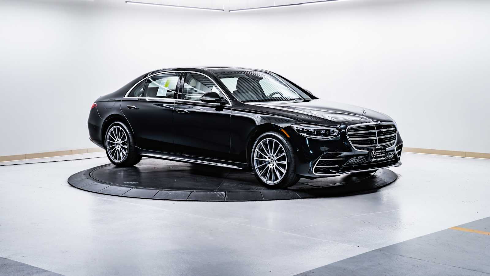 PreOwned 2024 MercedesBenz SClass S 580 4MATIC® Sedan in Warwick 