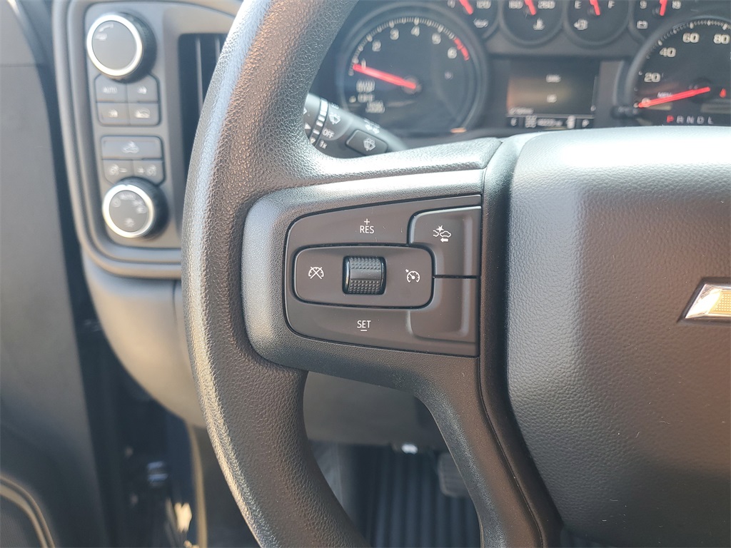 2022 Chevrolet Silverado 1500 Custom photo 14
