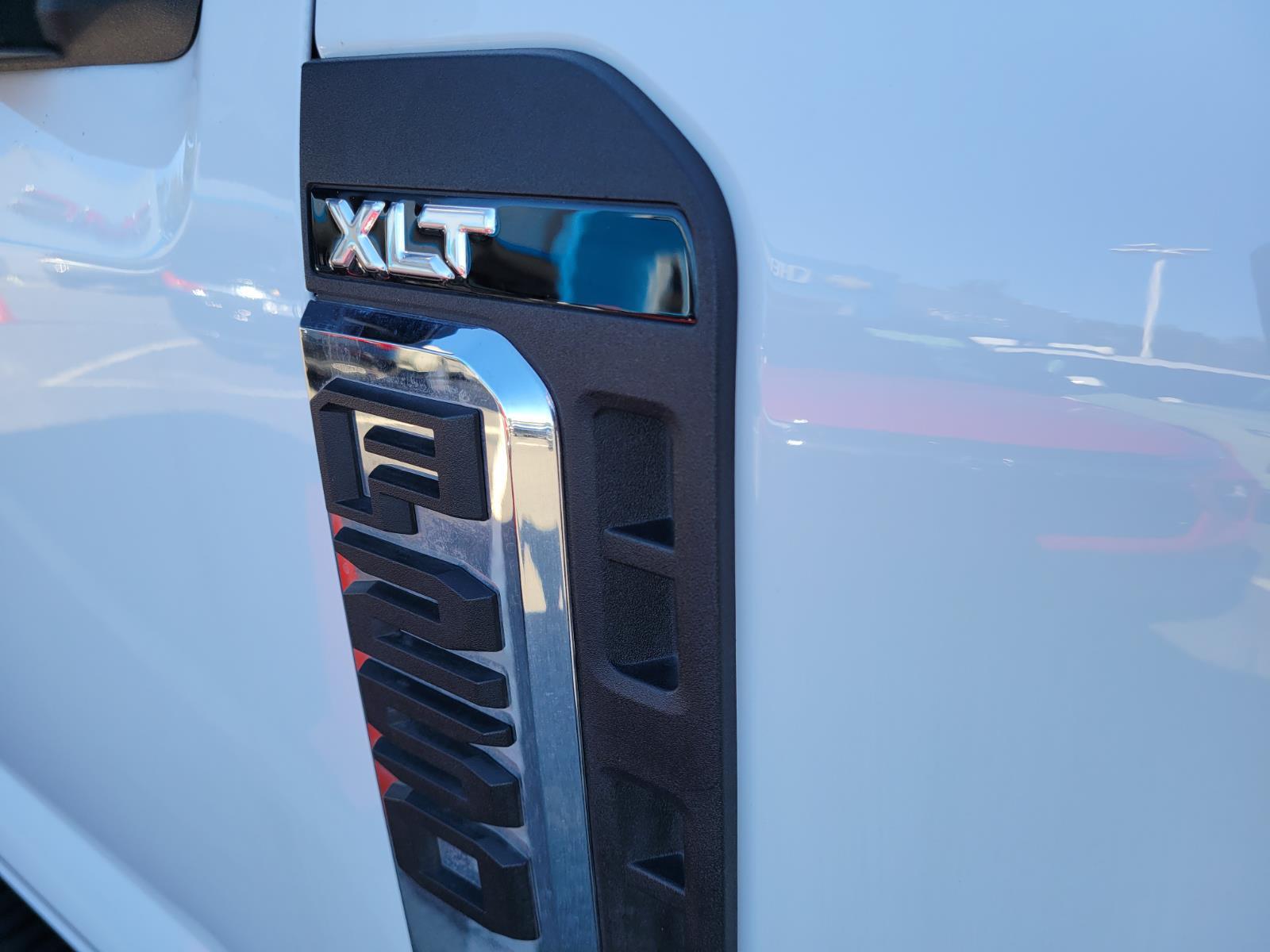 2024 Ford F-250 XLT photo 5