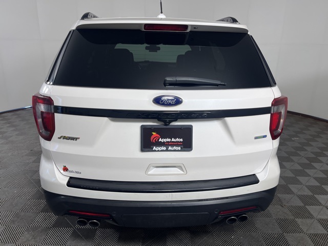 2018 Ford Explorer Sport photo 3