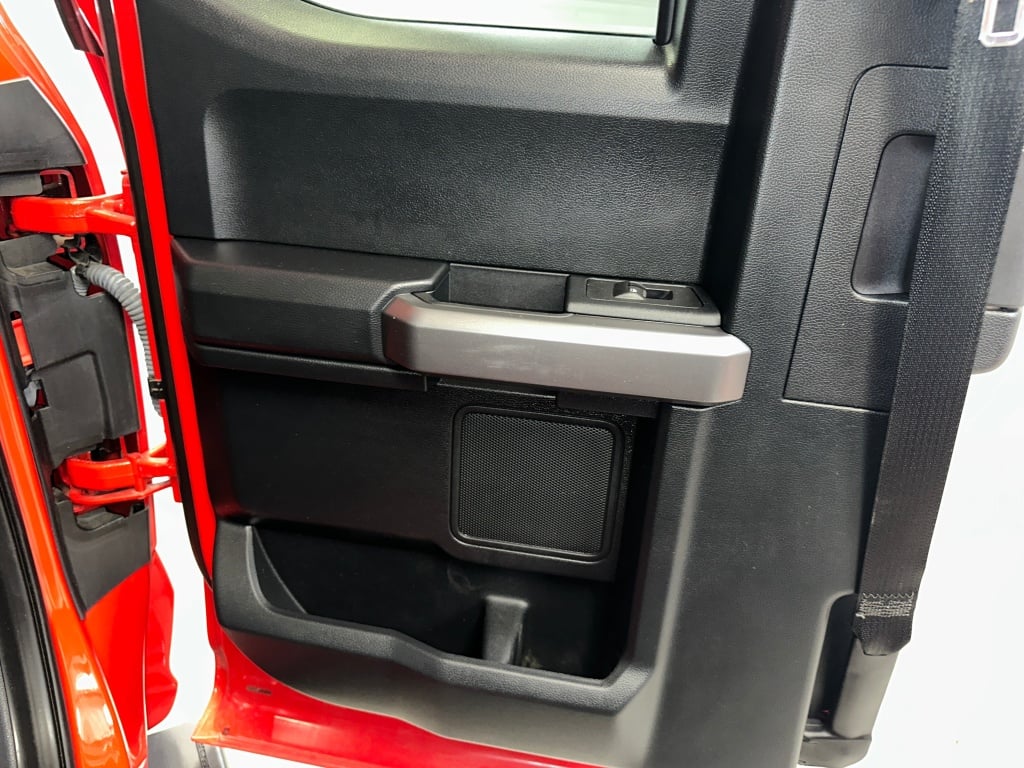 2019 Ford F-150 XLT photo 16