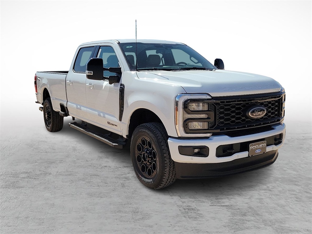 2026 Ford F-350 Super Duty Lariat's photo