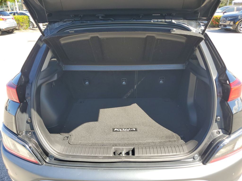 2023 Hyundai Kona Limited photo 17