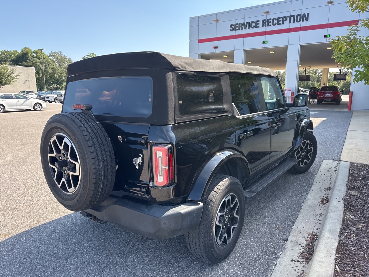 2021 Ford Bronco Outer Banks photo 7