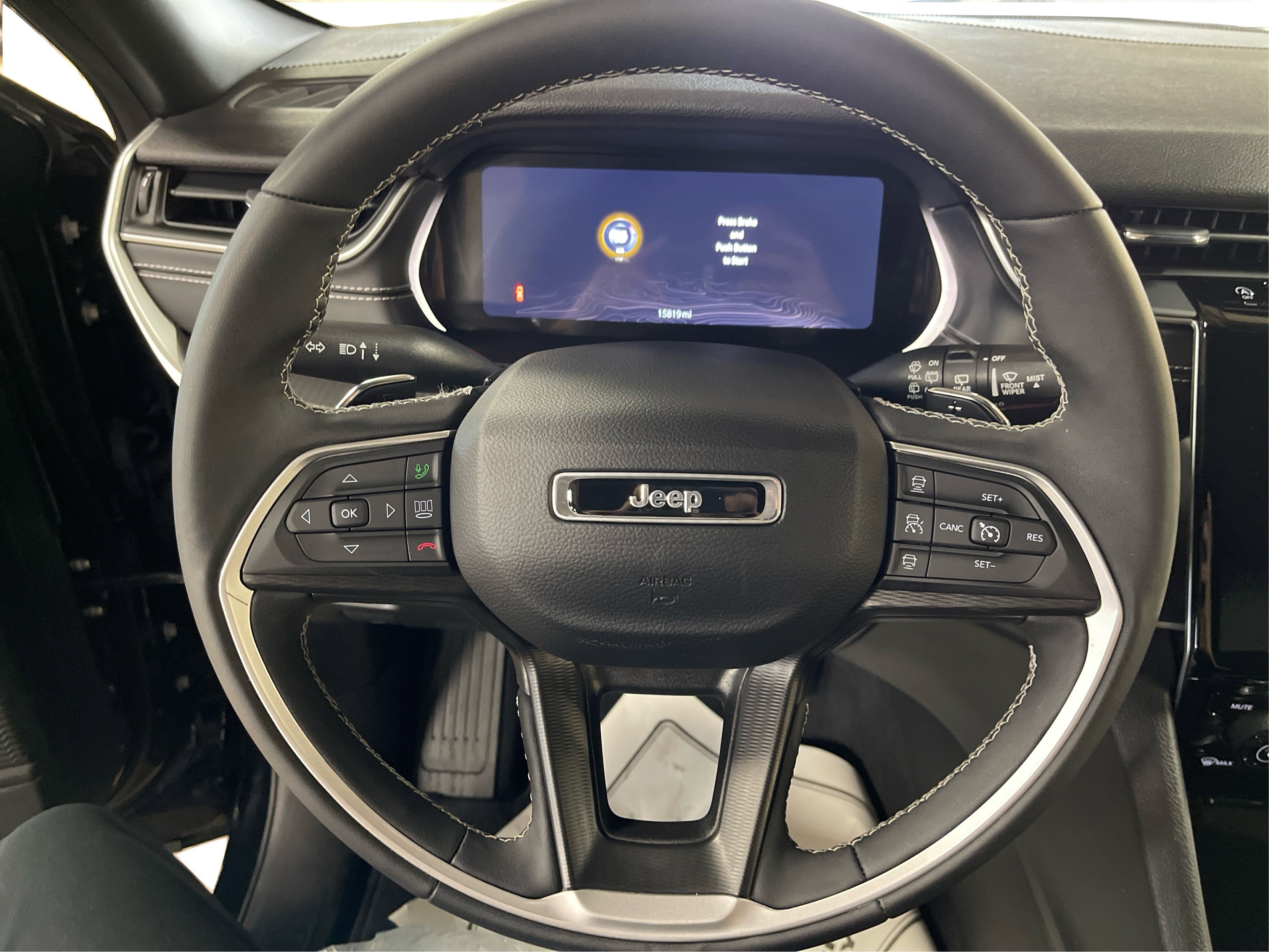 2023 Jeep Grand Cherokee Altitude photo 15